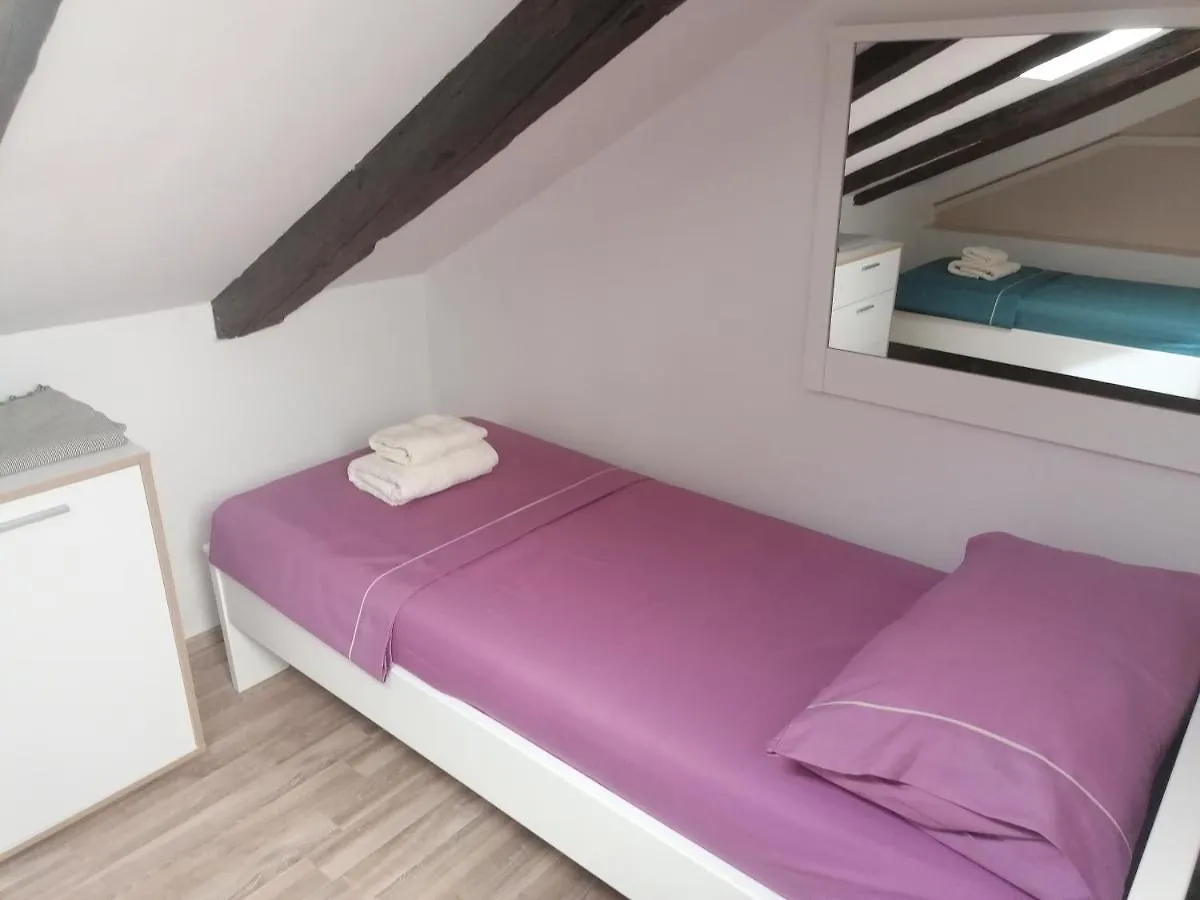 Ferienhaus Holiday House Tina Pula
