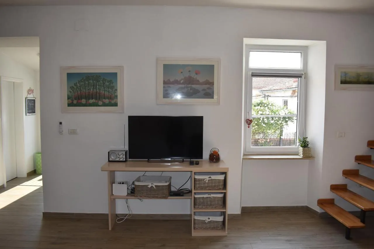 Ferienhaus Holiday House Tina Pula Kroatien
