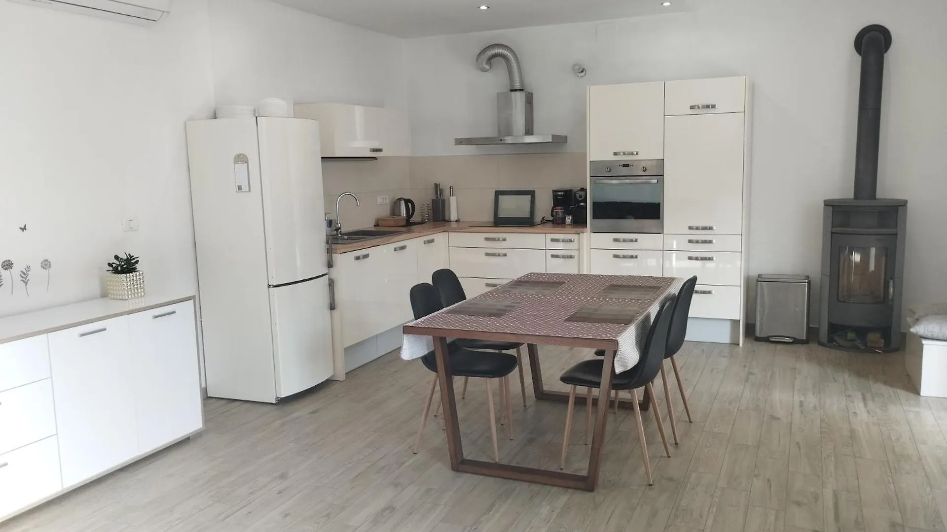 Holiday House Tina Pula Kroatien